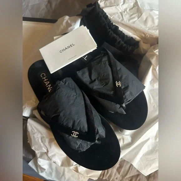 24S Chanel velvet flip flops thong 39 - Picture 2 of 5